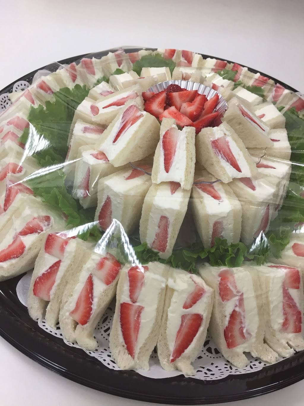 Sandwich House TRES | restaurant | 1502 145th Pl SE, Bellevue, WA 98007, USA | 4256437333 OR +1 425-643-7333