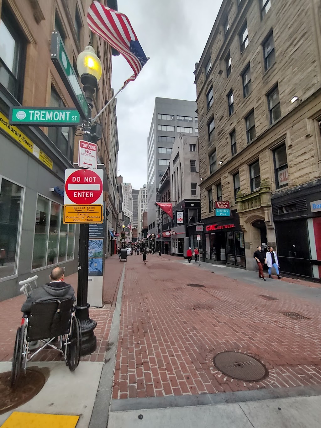 Black Seed Cafe & Grill | restaurant | 131 Tremont St, Boston, MA 02111, USA | 6173380024 OR +1 617-338-0024