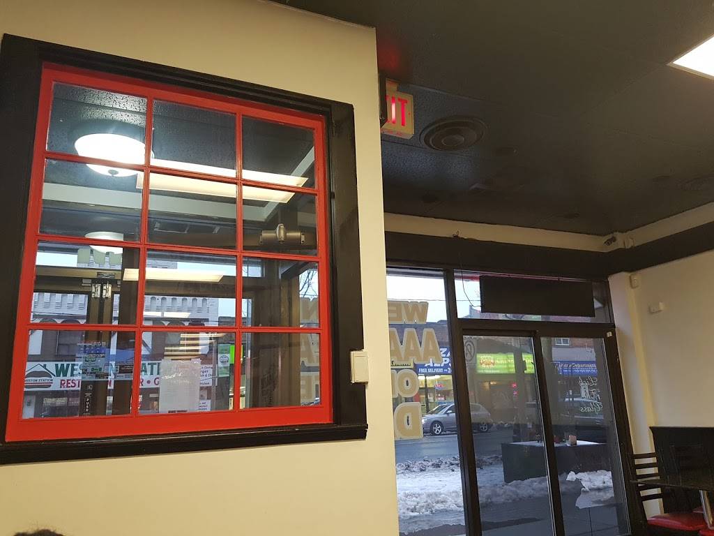 ZEAL Burgers | restaurant | 1926 Weston Rd, Toronto, ON M9N 1W4, Canada | 6473523933 OR +1 647-352-3933