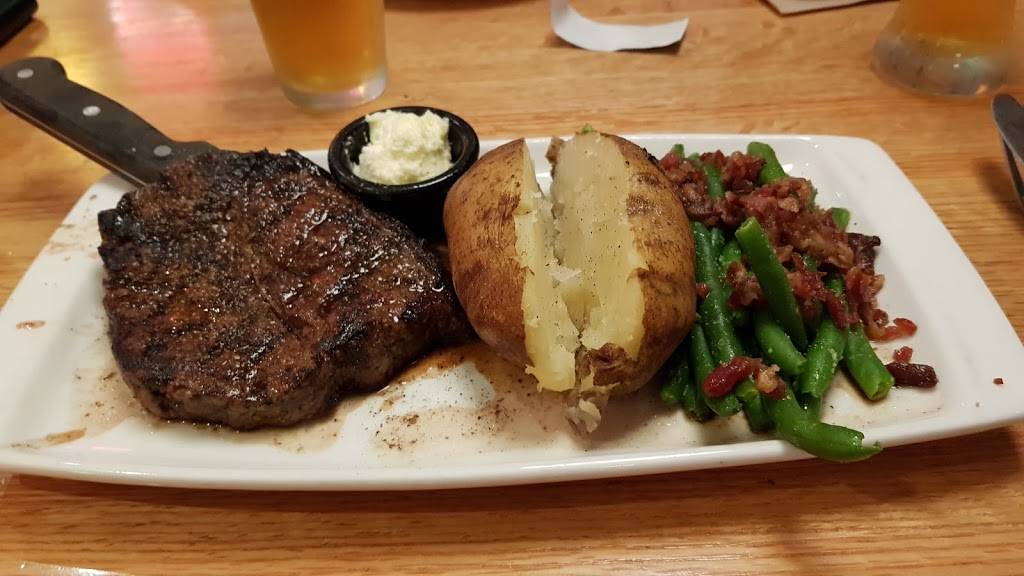 Applebees Grill + Bar | restaurant | 610 Palomar St, Chula Vista, CA 91911, USA | 6195854753 OR +1 619-585-4753
