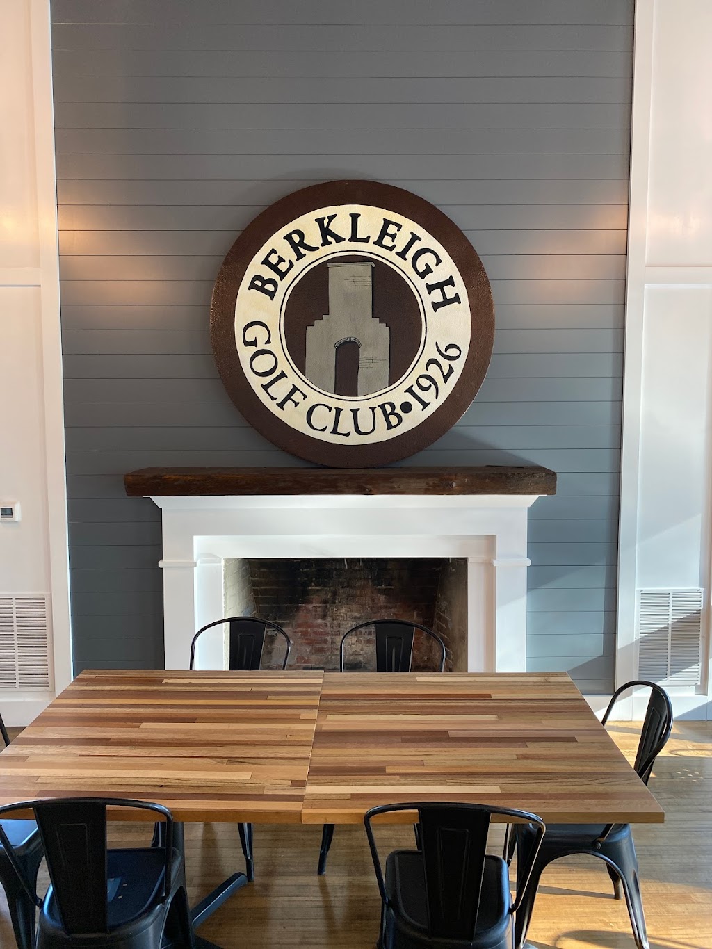 The Chimney Bar & Kitchen | restaurant | 14623 Kutztown Rd, Kutztown, PA 19530, USA | 6106838268 OR +1 610-683-8268