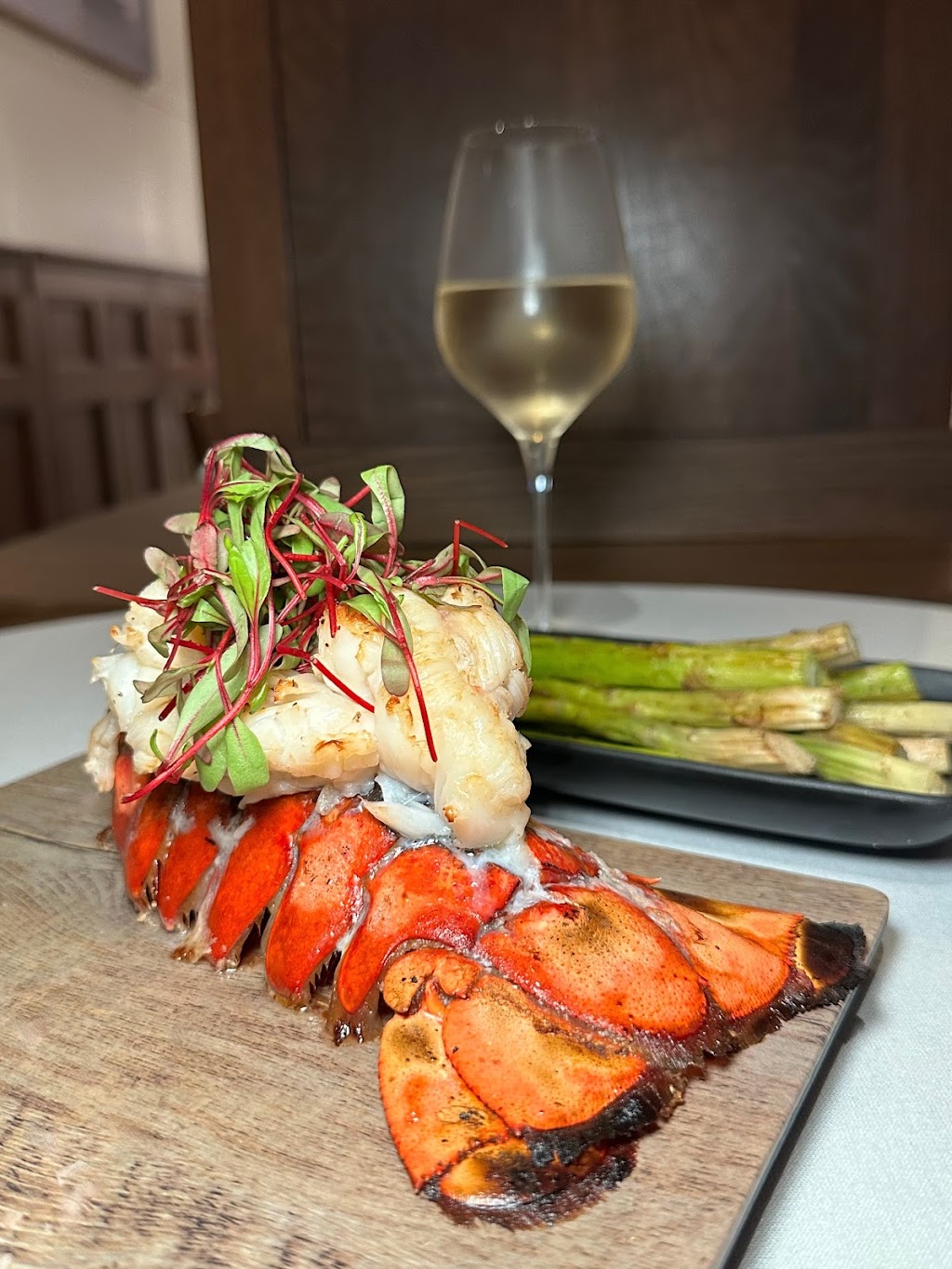 The Gilmore Restaurant | restaurant | 301 Broadway, Lorain, OH 44052, USA | 4407427209 OR +1 440-742-7209