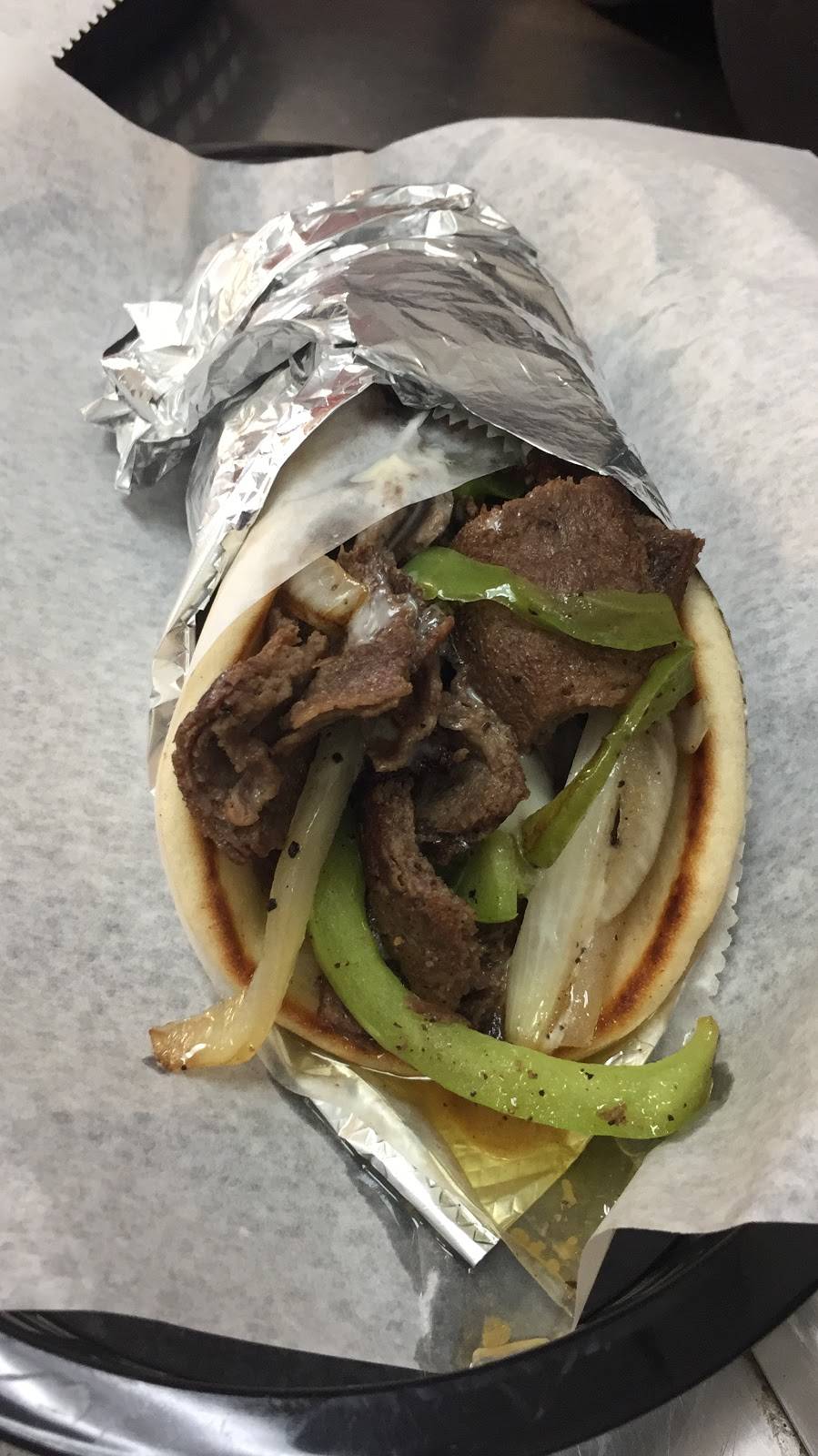 Juicy Gyros | restaurant | 7976 Pines Blvd, Pembroke Pines, FL 33024, USA | 9542486171 OR +1 954-248-6171