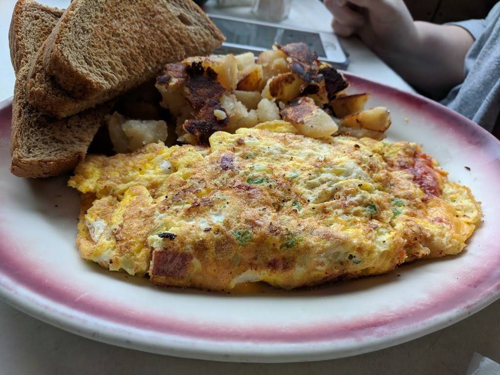 Frost Diner | restaurant | 55 Broadview Ave, Warrenton, VA 20186, USA | 5403473047 OR +1 540-347-3047