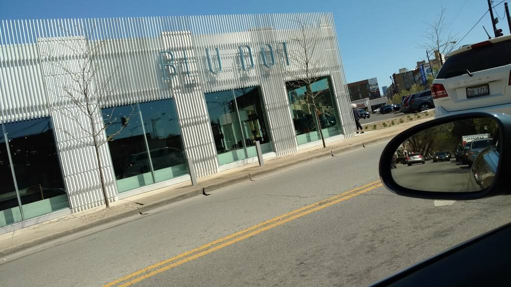 Clybourn Commons | shopping mall | 2000 N Clybourn Ave, Chicago, IL 60614, USA | 6306452800 OR +1 630-645-2800