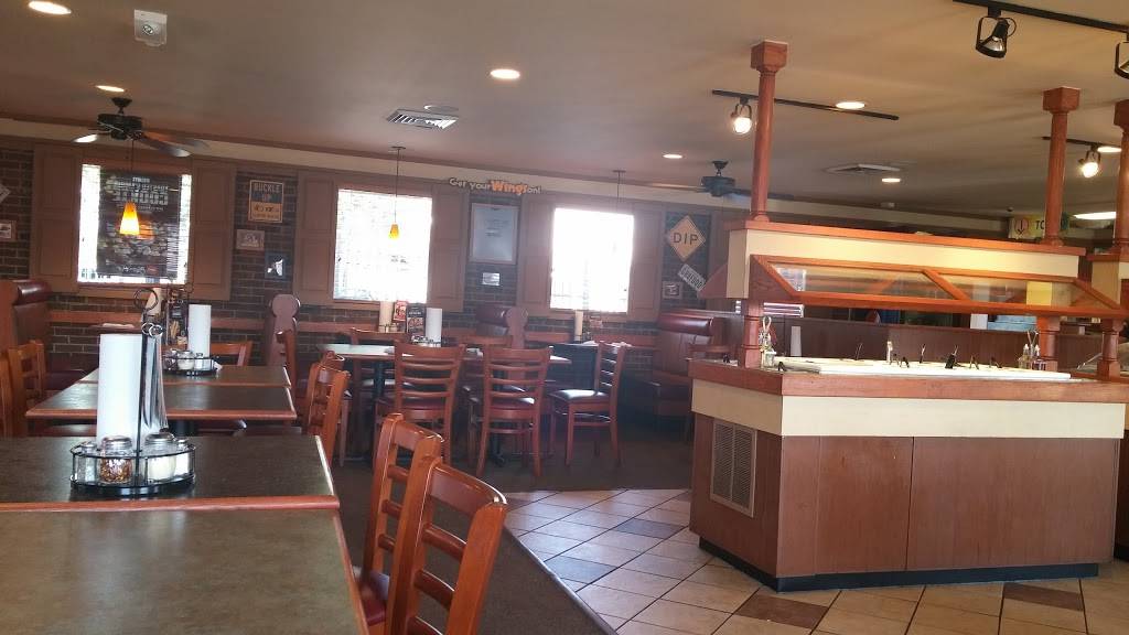 Pizza Hut | restaurant | 6409 Old Alexandria Ferry Rd, Clinton, MD 20735, USA | 3018688883 OR +1 301-868-8883