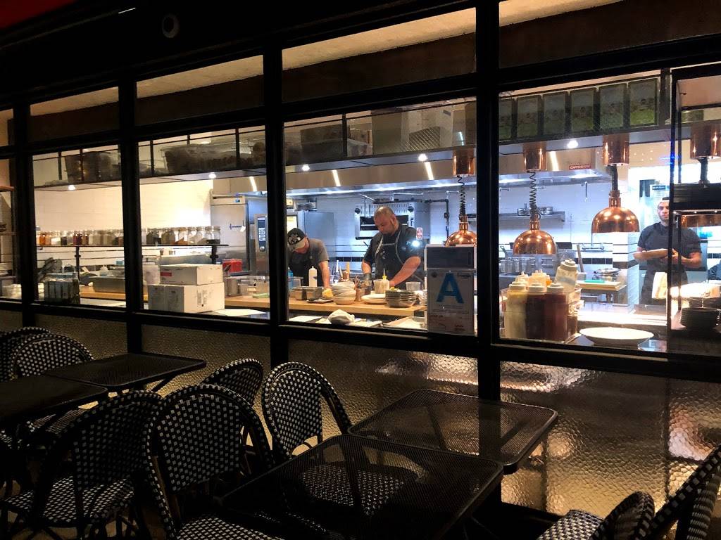 The Pier House | restaurant | 7 W Washington Blvd, Venice, CA 90291, USA | 3104391770 OR +1 310-439-1770