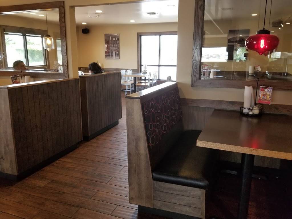 Pizza Hut | meal delivery | 1330 S 14th St, Kingsville, TX 78363, USA | 3615955652 OR +1 361-595-5652