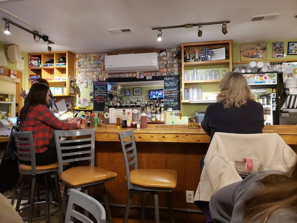 Arts Place | restaurant | 4624 N Virginia Dare Trail, Kitty Hawk, NC 27949, USA | 2522613233 OR +1 252-261-3233