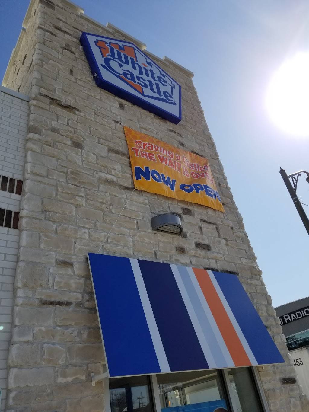 White Castle | restaurant | 490 Sunrise Hwy, Lynbrook, NY 11563, USA | 5165938542 OR +1 516-593-8542