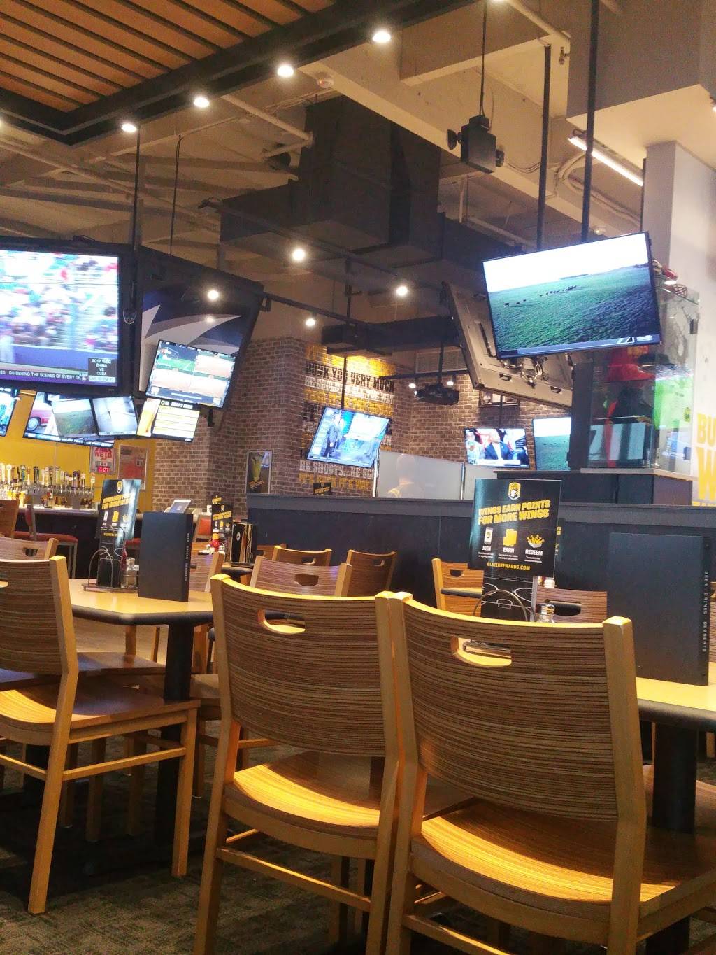 Buffalo Wild Wings | restaurant | 1537 Lower Sacramento Rd #110, Lodi, CA 95242, USA | 2093651693 OR +1 209-365-1693