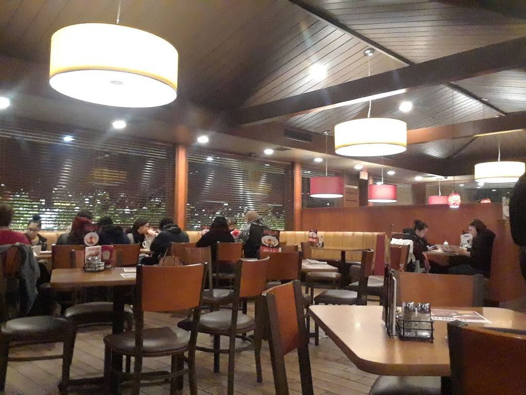 Dennys | restaurant | 3120 N Blackstone Ave, Fresno, CA 93703, USA | 5592277151 OR +1 559-227-7151