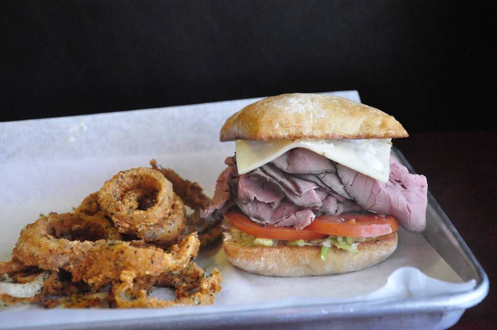 Blues Burgers | restaurant | 1820 W Mockingbird Ln #44, Dallas, TX 75235, USA | 2147509100 OR +1 214-750-9100