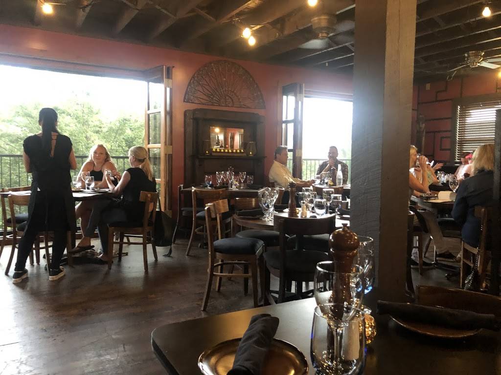 Midpoint Highlands | restaurant | 332 Main St, Highlands, NC 28741, USA | 8285262277 OR +1 828-526-2277