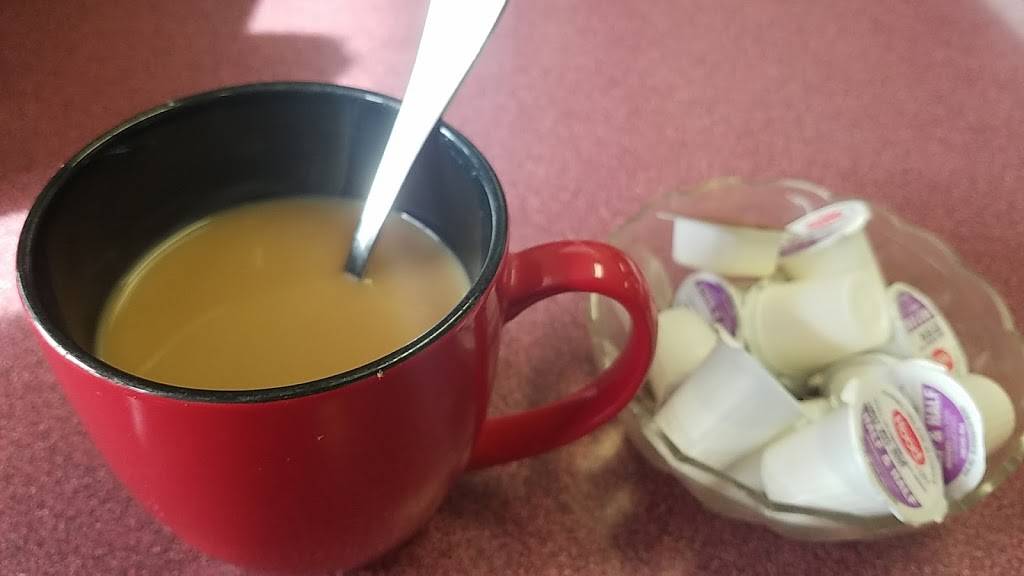 West End Grill | restaurant | 1000 Rockdale Ave, New Bedford, MA 02740, USA | 5089974396 OR +1 508-997-4396