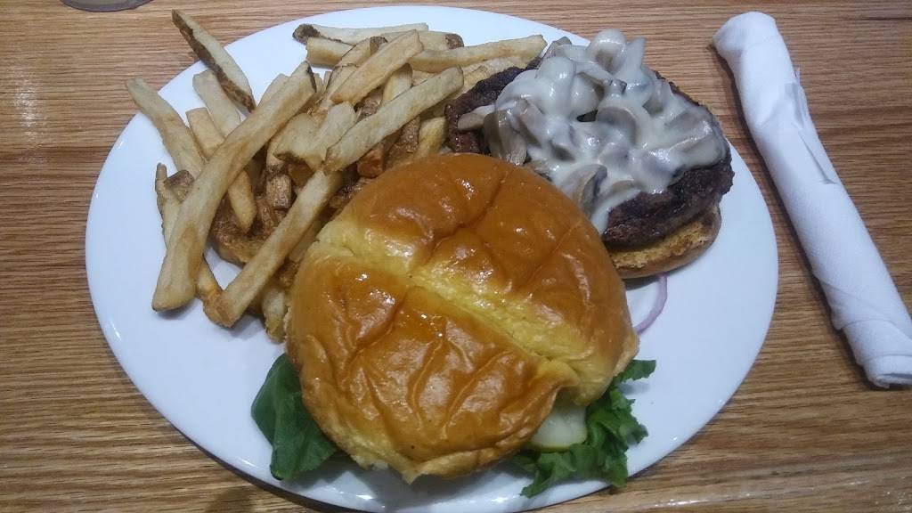 Ts Rockin Roadhouse | restaurant | 8826 Gratiot Ave, Columbus, MI 48063, USA | 5867272728 OR +1 586-727-2728