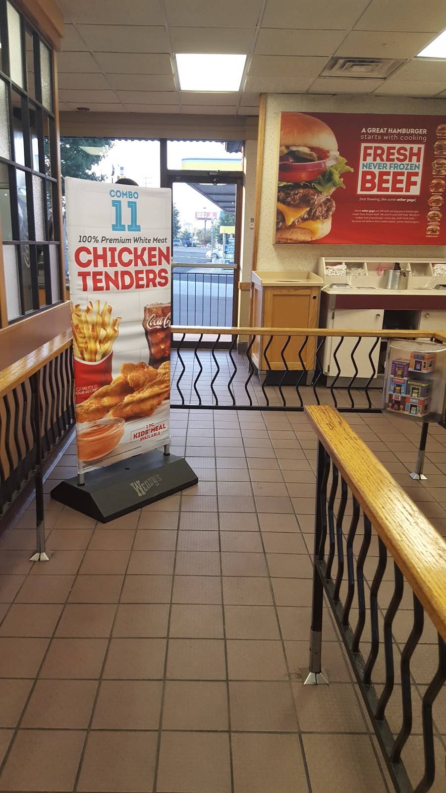 Wendys | restaurant | 109 E Blackstock Rd, Spartanburg, SC 29301, USA | 8645768837 OR +1 864-576-8837