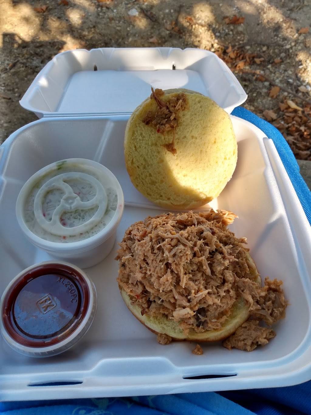 Willeys | restaurant | 108 Taylor St, Colonial Beach, VA 22443, USA | 8042247427 OR +1 804-224-7427