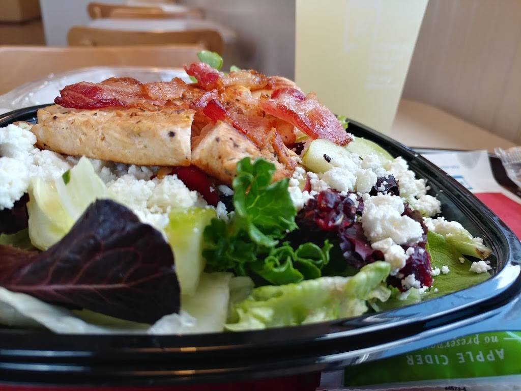 Wendys | restaurant | 1 Stilson Rd, Richmond, RI 02898, USA | 4015390630 OR +1 401-539-0630