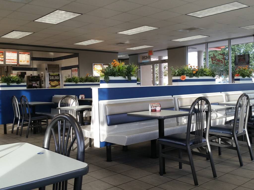 Whataburger | restaurant | 8426 Broadway St, San Antonio, TX 78209, USA | 2108285720 OR +1 210-828-5720