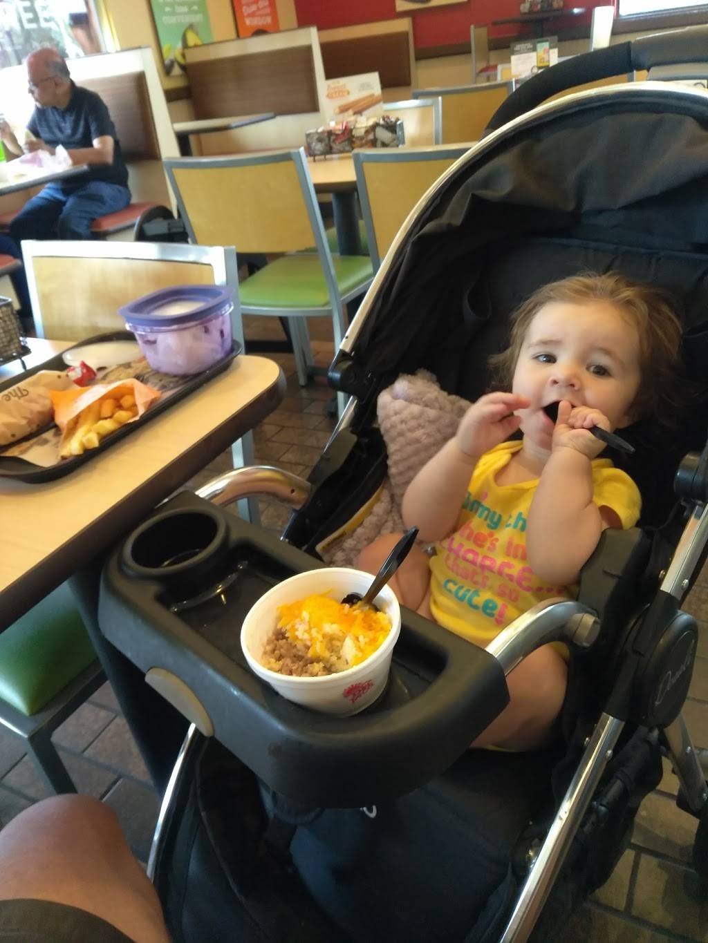 Del Taco | meal takeaway | 9152 Kiefer Blvd, Sacramento, CA 95826, USA | 9163617109 OR +1 916-361-7109