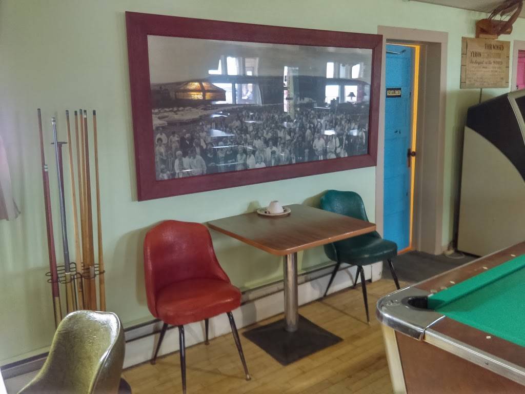 Larrys Seven-Ski Inn | restaurant | N, 2919 US-131, Elmira, MI 49730, USA | 2315463342 OR +1 231-546-3342