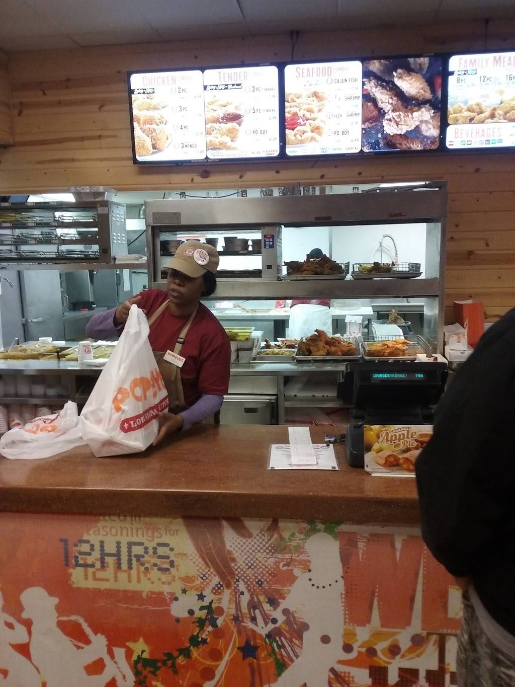 Popeyes Louisiana Kitchen | restaurant | 7131 Reading Rd, Cincinnati, OH 45237, USA | 5137311997 OR +1 513-731-1997