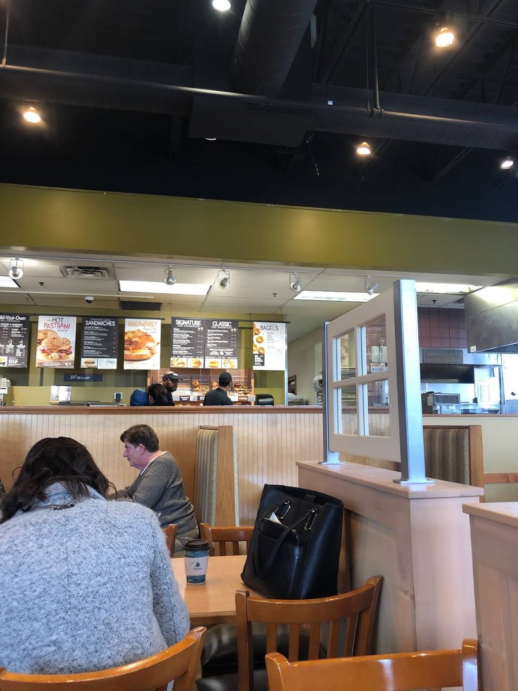 Brueggers Bagels | bakery | 1650 Park Pl Blvd Suite 100, St Louis Park, MN 55416, USA | 9525450398 OR +1 952-545-0398