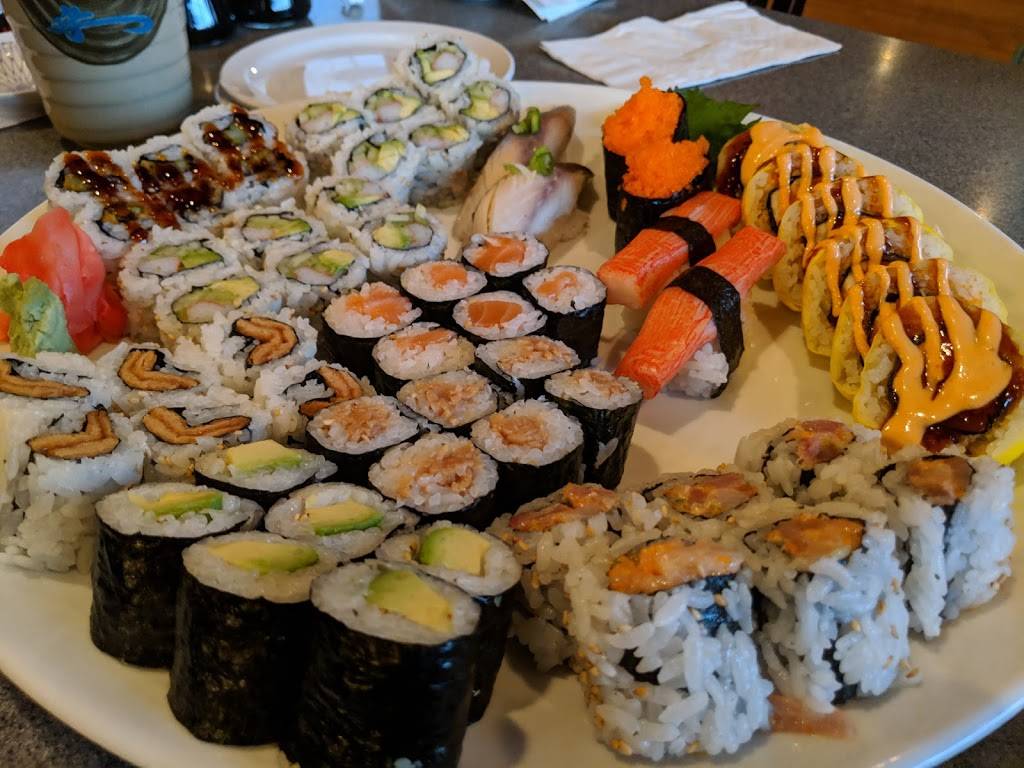 Sushi Bar Bloomington | restaurant | 2522 E 10th St, Bloomington, IN 47408, USA | 8123317688 OR +1 812-331-7688
