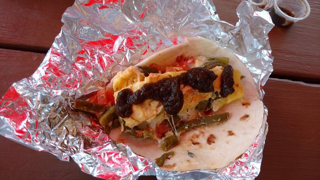 El Chilito | restaurant | 3325, 1623 E 7th St, Austin, TX 78702, USA | 5123349660 OR +1 512-334-9660