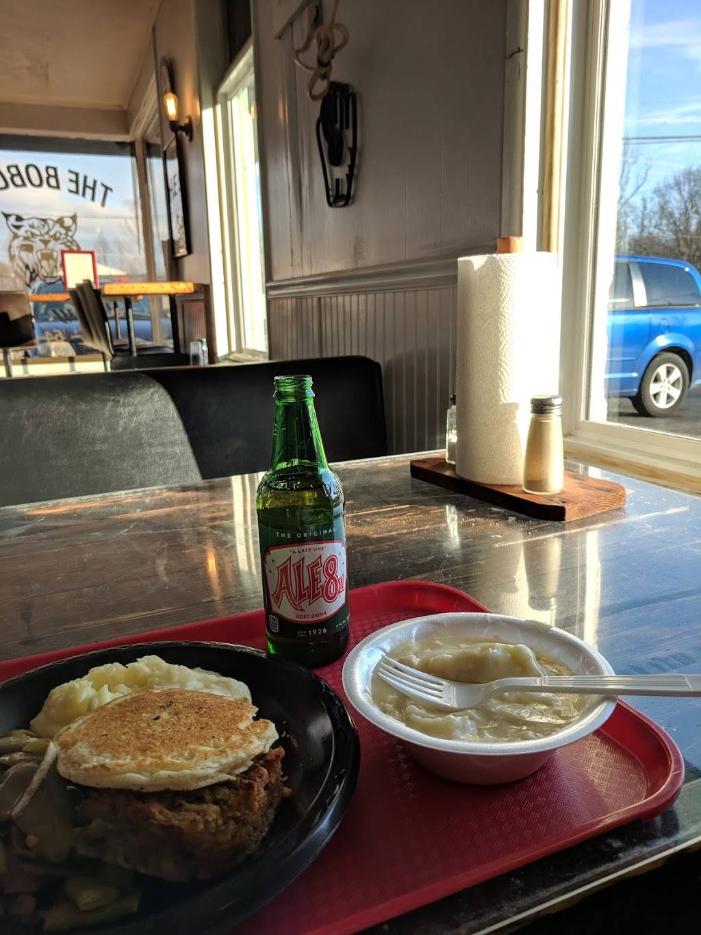 Bobcat Drive In | restaurant | 1969 KY-11, Beattyville, KY 41311, USA | 6064642702 OR +1 606-464-2702