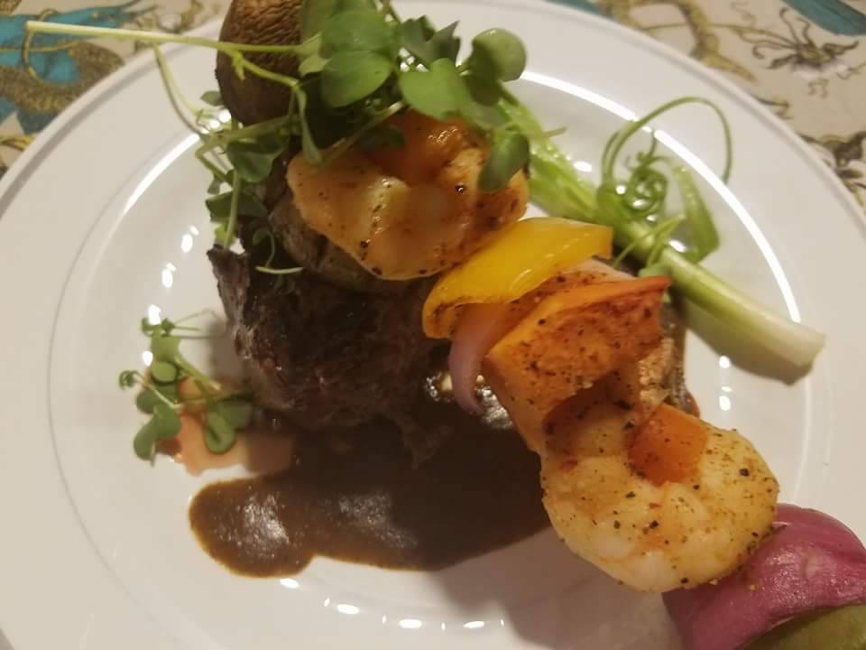 Bernwood Catering Company Naples | restaurant | 3325 Airport-Pulling Rd, Naples, FL 34105, USA | 2394987400 OR +1 239-498-7400