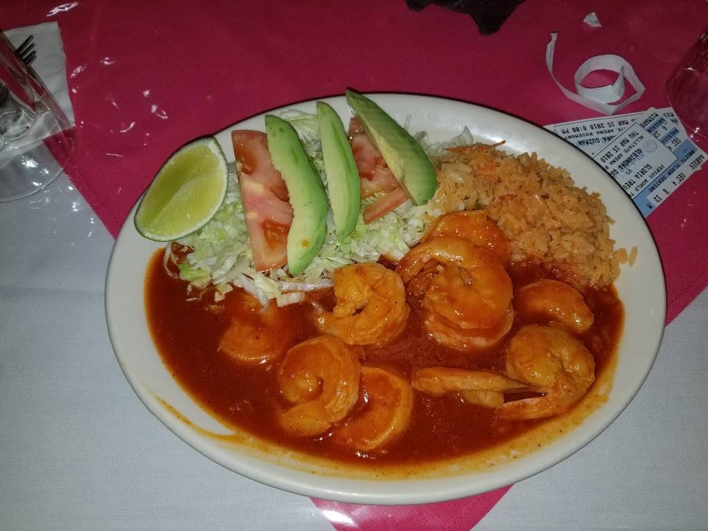 Yolandas Restaurant | restaurant | 3058 S Central Park Ave, Chicago, IL 60623, USA | 7737996667 OR +1 773-799-6667