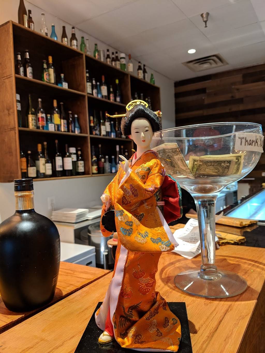 Waraku Japanese Restaurant | restaurant | 9539 Braddock Rd, Fairfax, VA 22032, USA | 7033233665 OR +1 703-323-3665