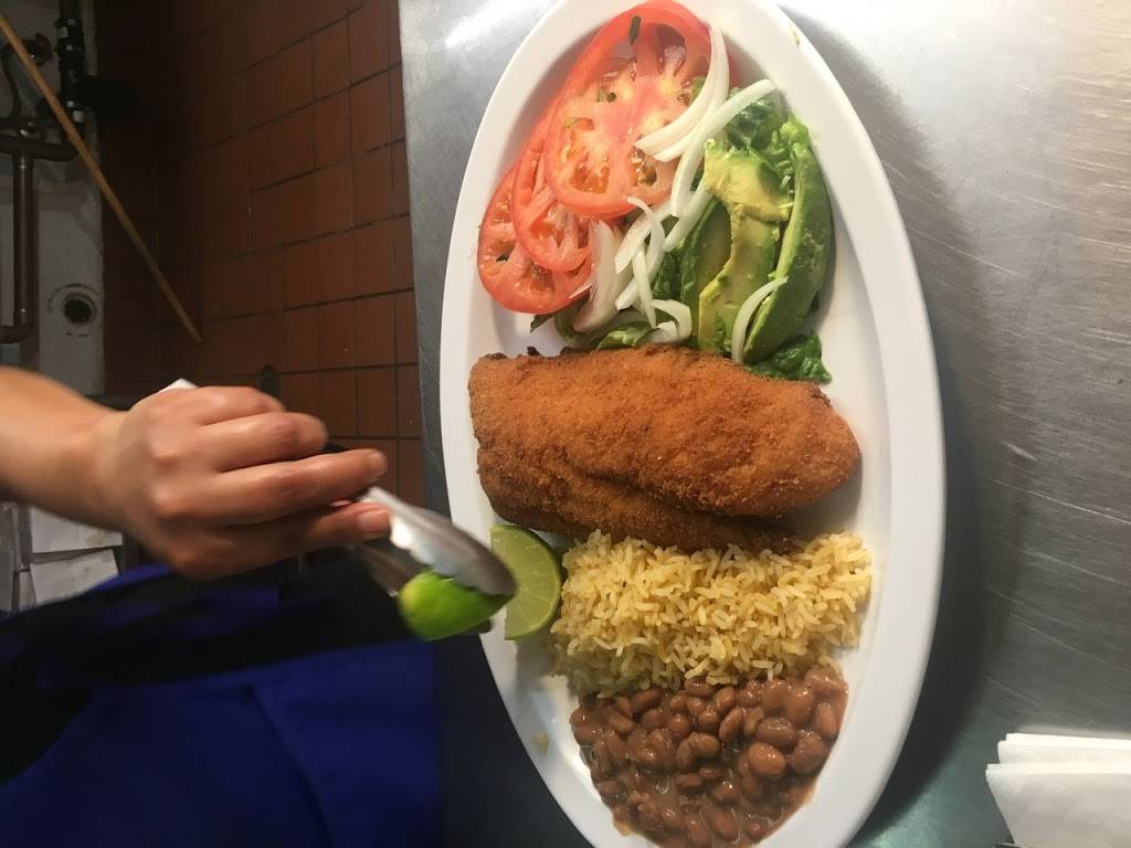 Mi Tierra Mexican Food & Market | restaurant | 17529 Sierra Hwy #13, Santa Clarita, CA 91351, USA | 6612995344 OR +1 661-299-5344