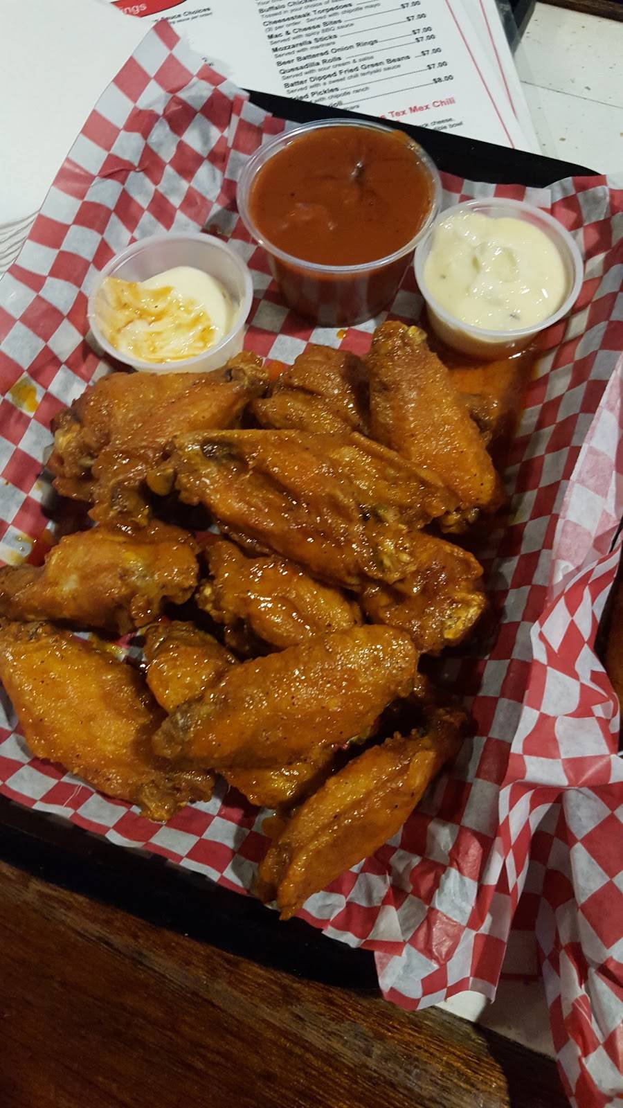 Hunts Annex Lounge | restaurant | 1311 MacDade Boulevard, Woodlyn, PA 19094, USA | 6108332344 OR +1 610-833-2344