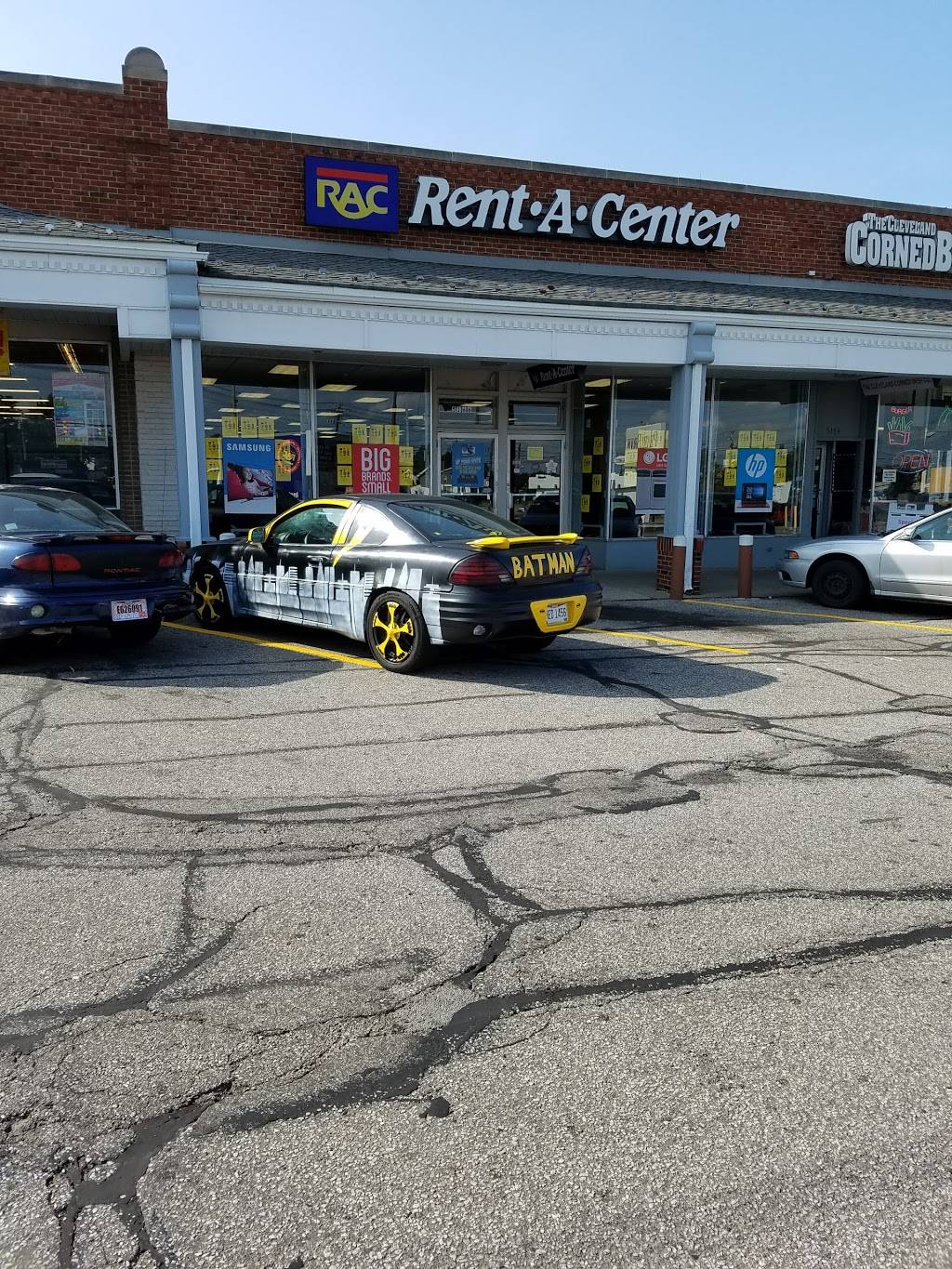 Lunas Deli & Restaurant | restaurant | 5198 Pearl Rd, Cleveland, OH 44129, USA | 2163518669 OR +1 216-351-8669