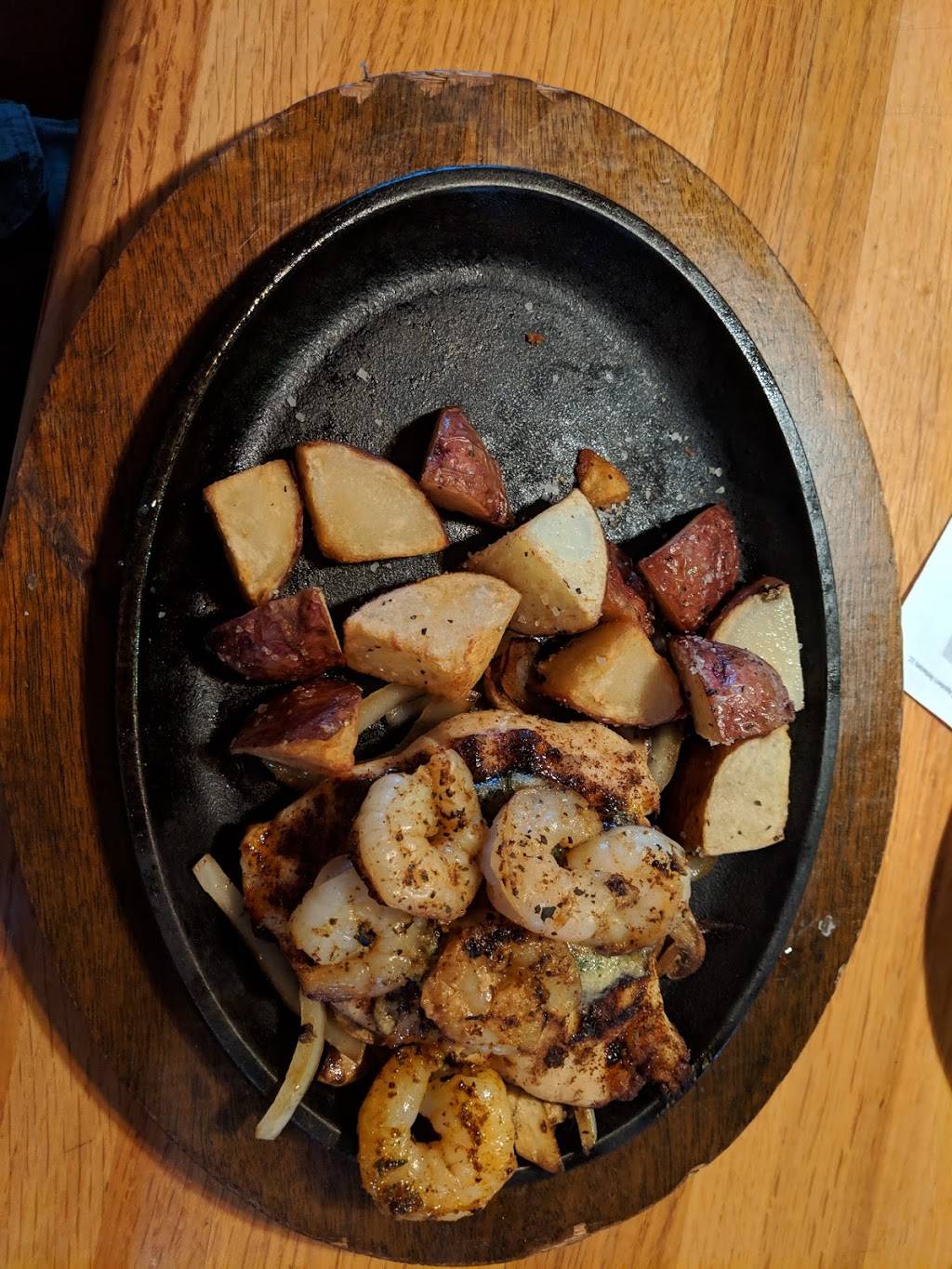 Applebees Grill + Bar | restaurant | 200 12th Ave, Coralville, IA 52241, USA | 3193581986 OR +1 319-358-1986