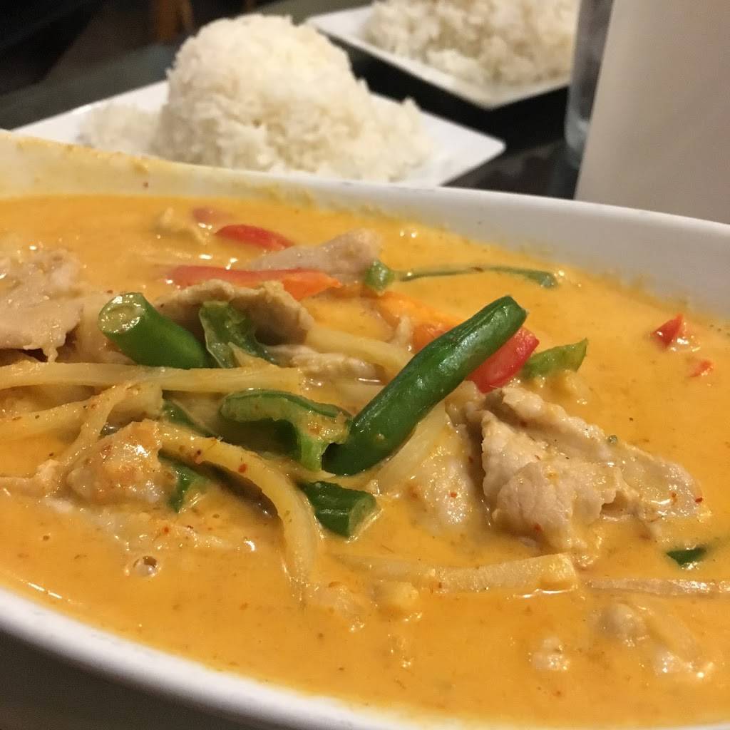 Thai Paradise | restaurant | 137 W Market St, Indianapolis, IN 46204, USA | 3178228382 OR +1 317-822-8382