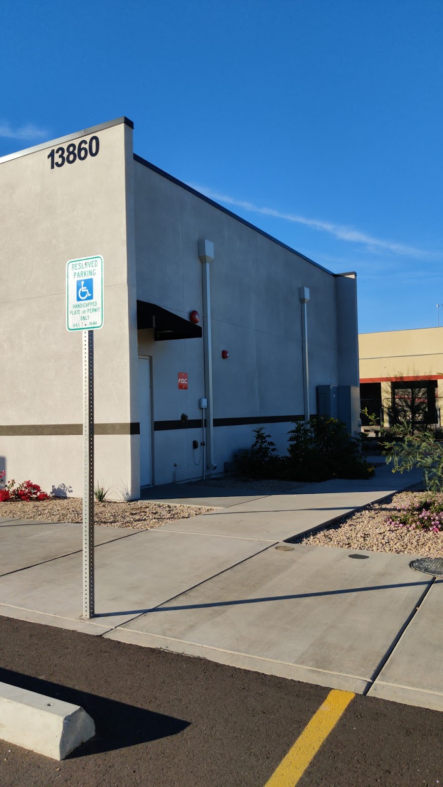 Starbucks | cafe | 13860 W Test Dr, Goodyear, AZ 85338, USA | 4809447050 OR +1 480-944-7050