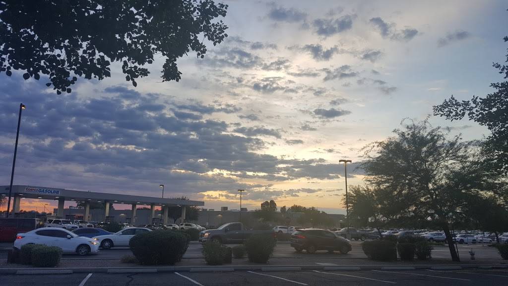 Carls Jr. | restaurant | 6301 E Grant Rd, Tucson, AZ 85715, USA | 5202905018 OR +1 520-290-5018