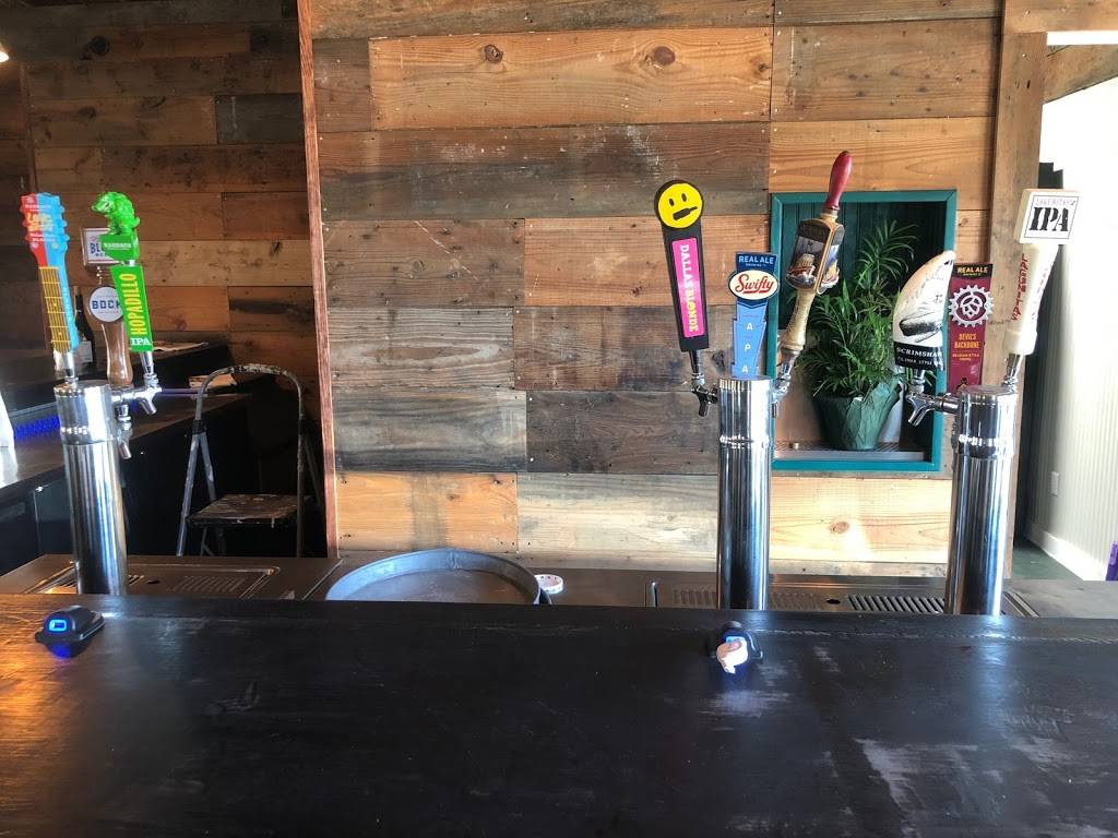 The Vintage Hideaway Beer and Wine Garden | restaurant | 3820 Schoenst Rd, Carmine, TX 78932, USA | 2812357486 OR +1 281-235-7486