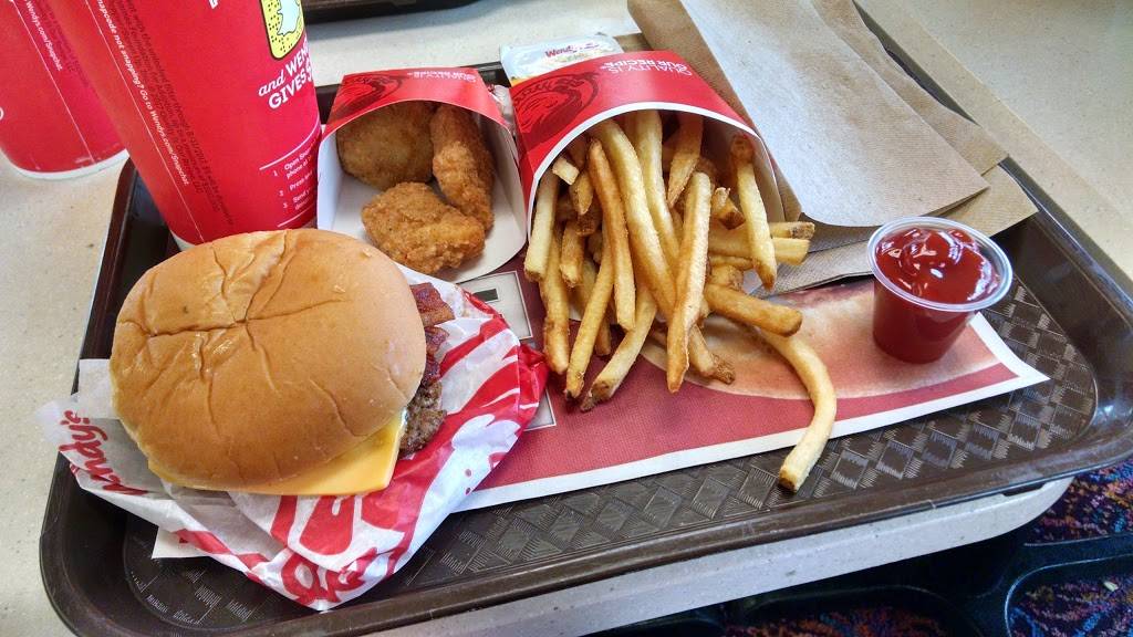 Wendys | restaurant | 9805 Davis Hwy, Dimondale, MI 48821, USA | 5173220249 OR +1 517-322-0249
