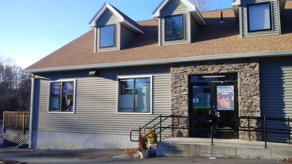 Oxford Market, Oxford Mass | cafe | 676 Main St, North Oxford, MA 01537, USA | 5087316042 OR +1 508-731-6042