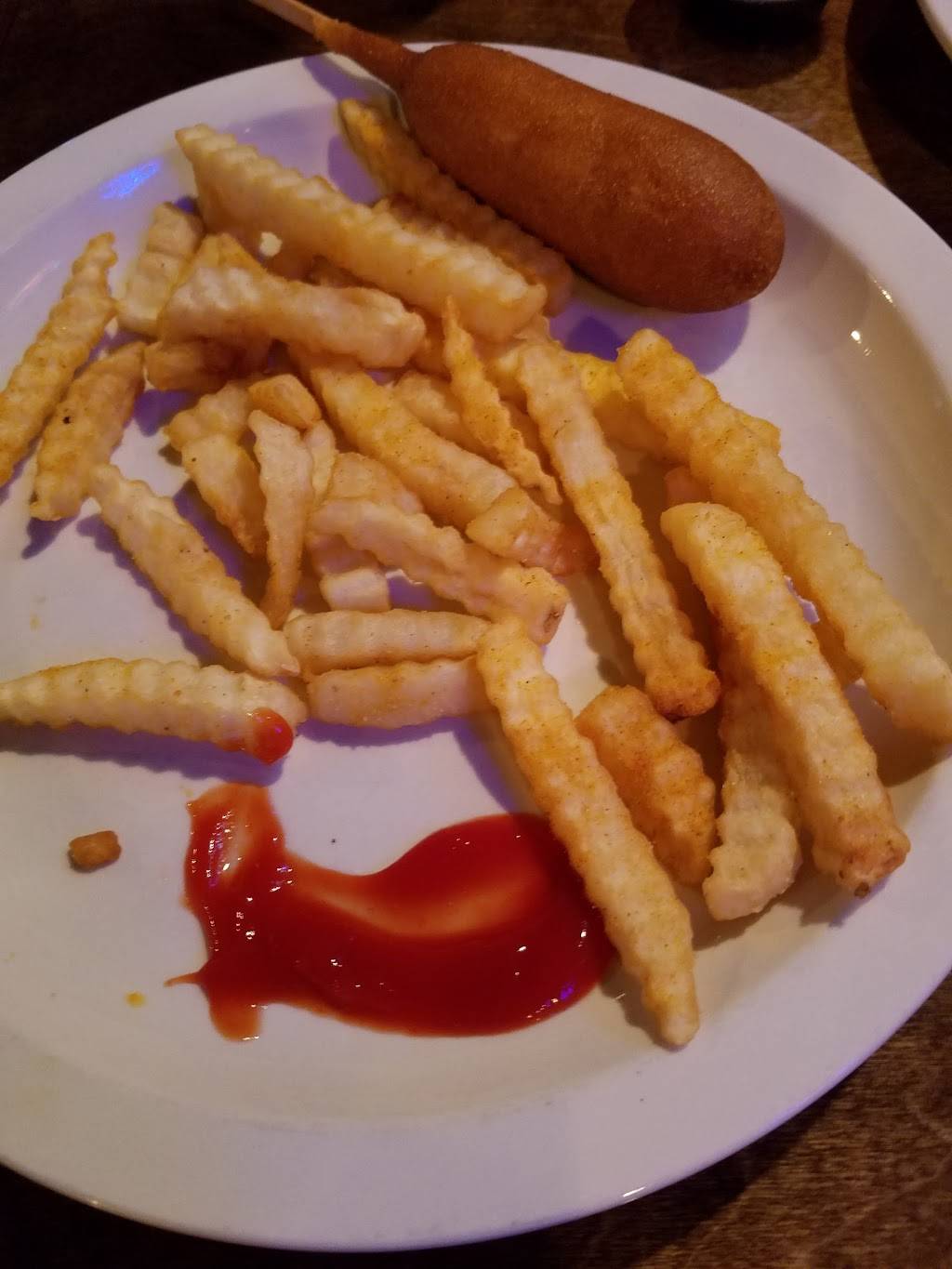 sidelines grill | restaurant | 220 Ren Mar Dr, Pleasant View, TN 37146, USA | 6157464252 OR +1 615-746-4252