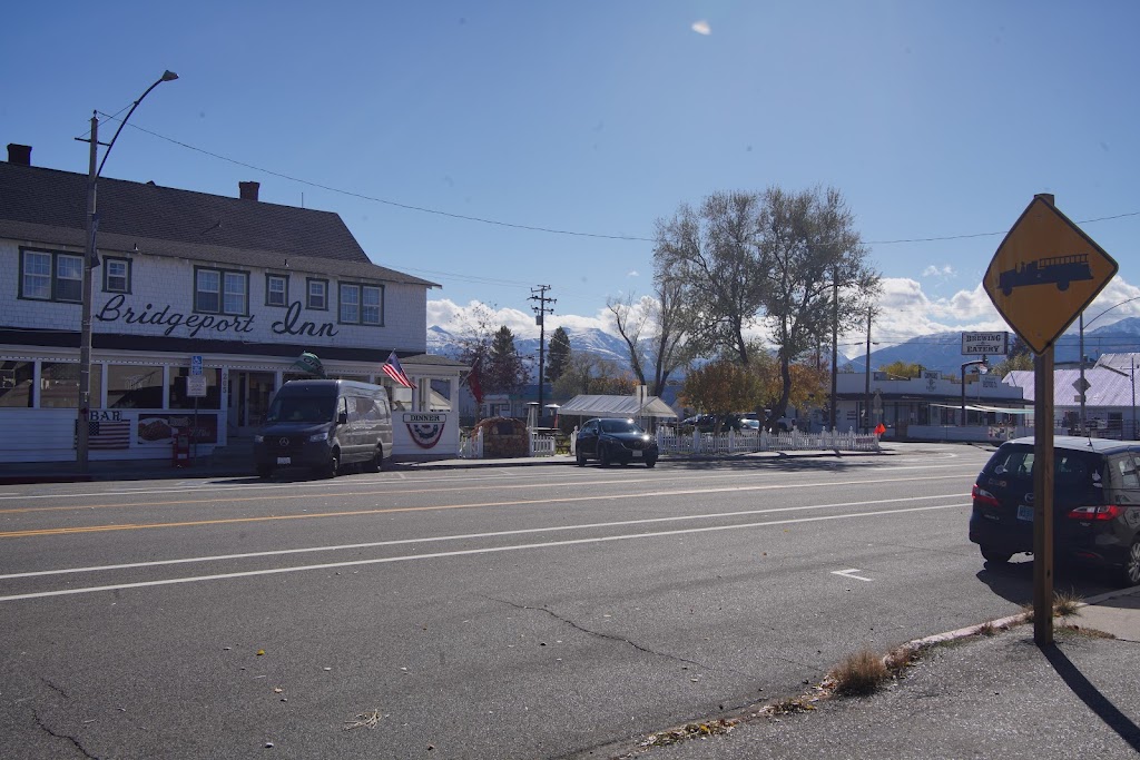 Jolly Kone | restaurant | 178 Main St, Bridgeport, CA 93517, USA | 7609327555 OR +1 760-932-7555