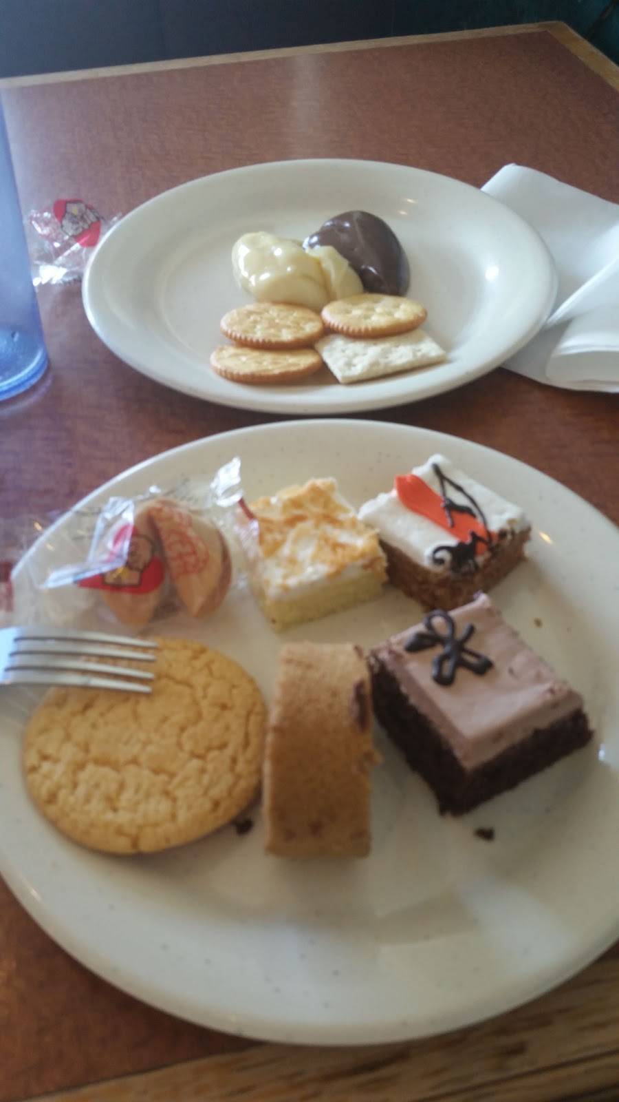 Golden Wok China Buffet | restaurant | 290 W N Ave, Villa Park, IL 60181, USA | 6308339988 OR +1 630-833-9988