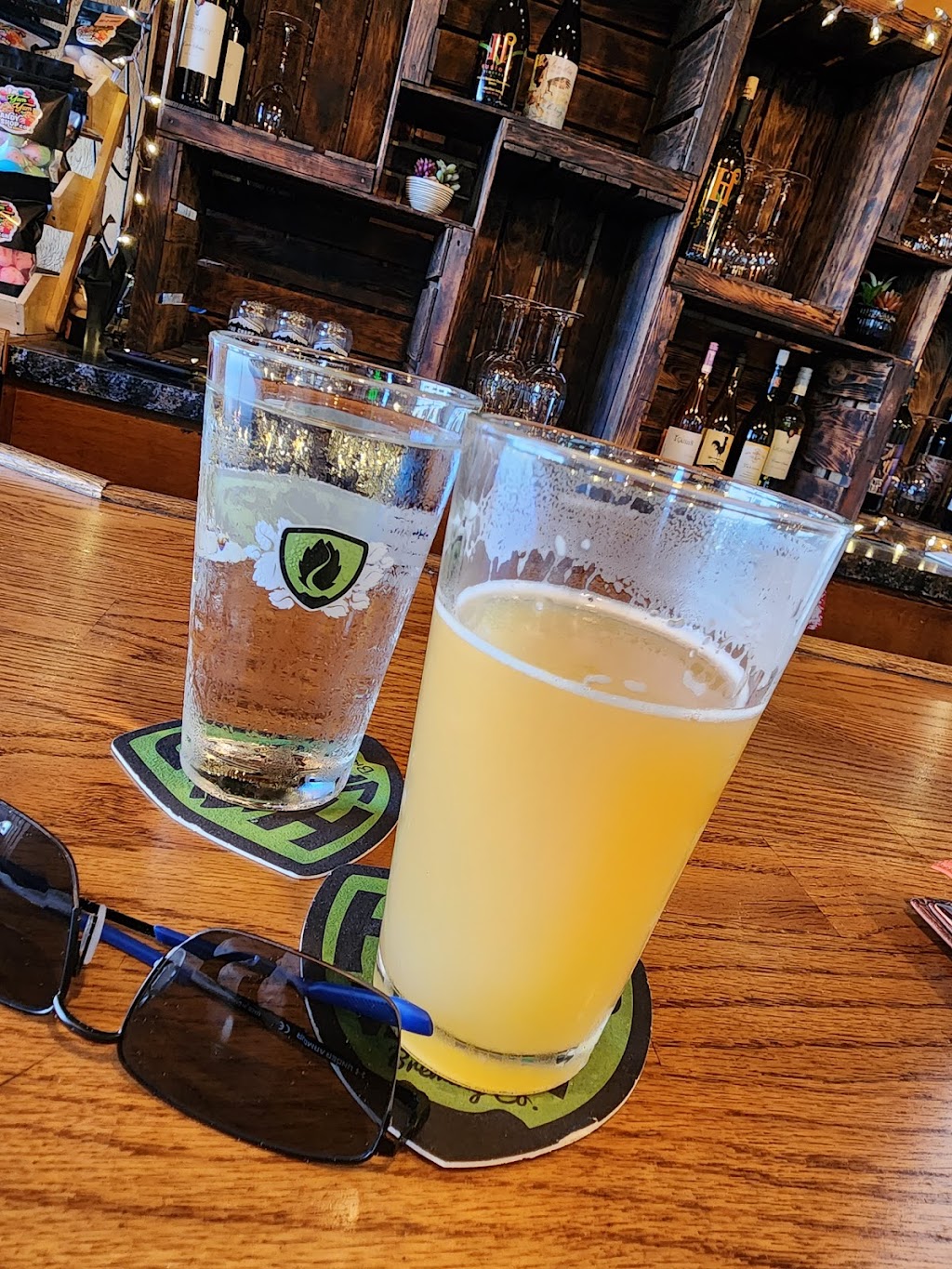 The Chapp Wine & Tap | restaurant | 3 N Dewey Ave, Middleton, ID 83644, USA | 2086293842 OR +1 208-629-3842