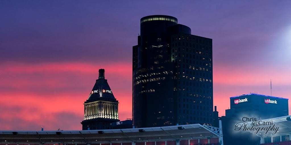 Machine Room | restaurant | 100 Joe Nuxhall Way, Cincinnati, OH 45202, USA | 5137657606 OR +1 513-765-7606