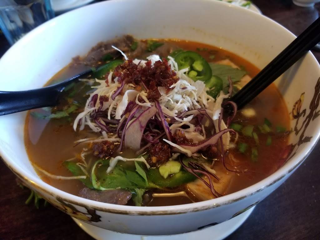 Kims Pho Vietnamese Kitchen + Bar | restaurant | 9675 Fairfax Blvd, Fairfax, VA 22031, USA | 7038654060 OR +1 703-865-4060